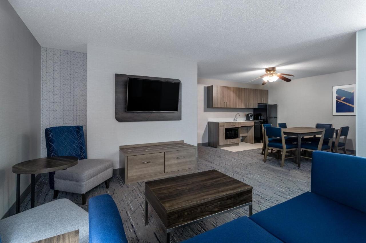 Holiday Inn Express Hotel & Suites-St. Paul By Ihg Vadnais Heights Exterior foto