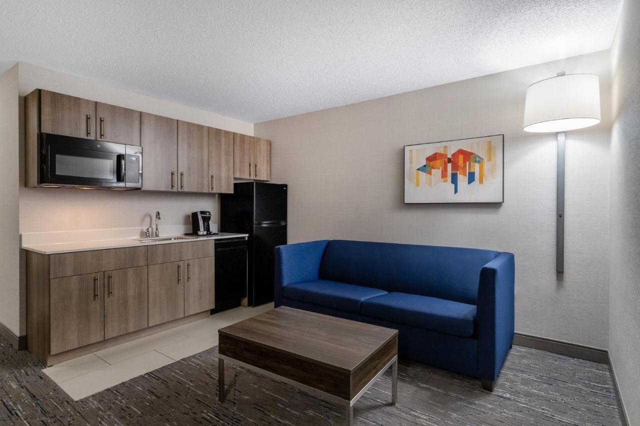 Holiday Inn Express Hotel & Suites-St. Paul By Ihg Vadnais Heights Exterior foto